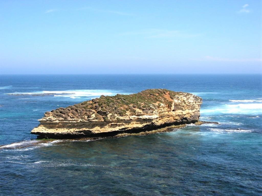 skała wyglądająca jak statek Bay of Islands Great Ocean Road Australia