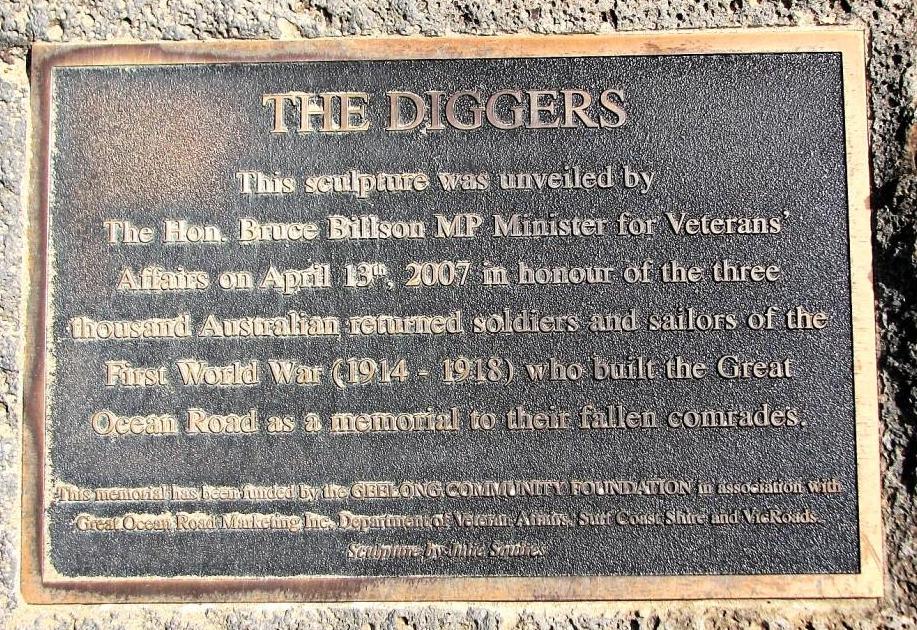 tablica upamiętniająca górników budujących drogę Great Ocean Road Australia