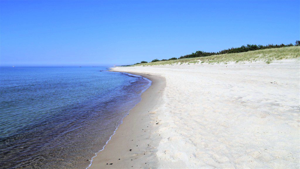 Plaża pomiędzy Bobolinem a Darłowem