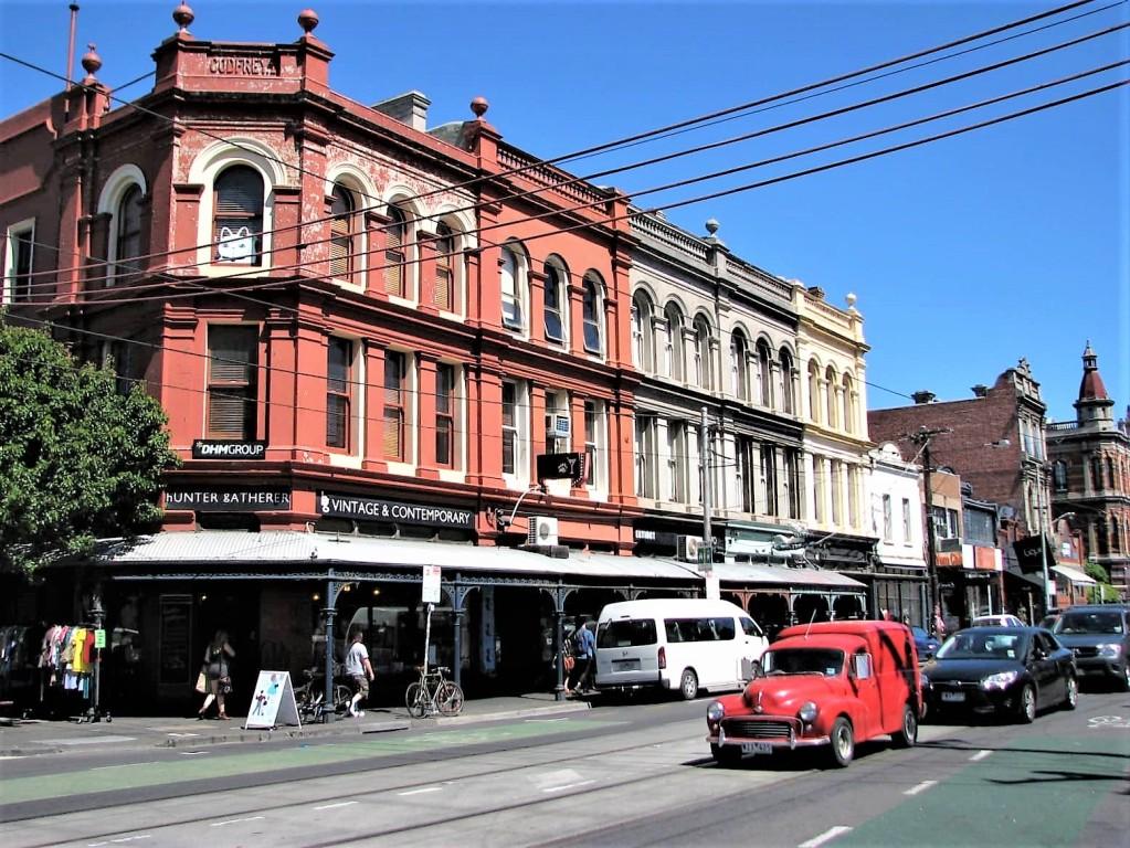 ulica Brunswick w dzielnicy Fitzroy w Melbourne