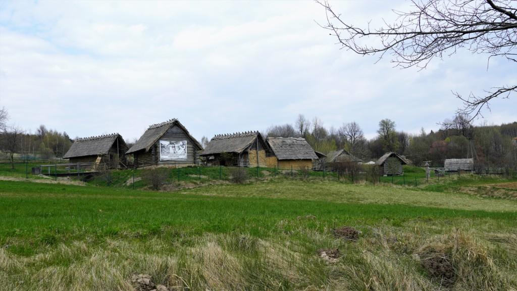średniowieczna osada w Hucie Szklanej